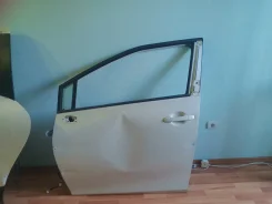 Toyota Sienta ����