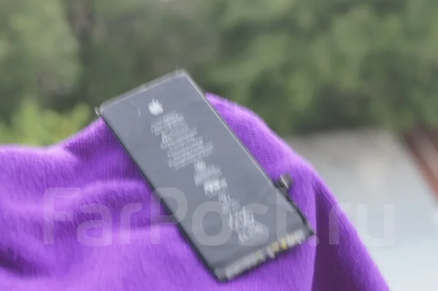 Apple iPhone 8. �/�, 64 ��, ������, 4G LTE, NFC, ������� �������, ������������ ������� ����