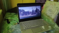 Sony VAIO. 14", 2,5����, ��� 4 ��, ���� 1 000���, WiFi: 1, Bluetooth: 1, ����������� �� 2��. ����