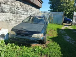 Toyota Caldina. ST1900025745 ����