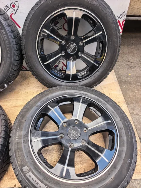 M.T.S. Japan. 7.0x17", 6x139.7, ET38 ����