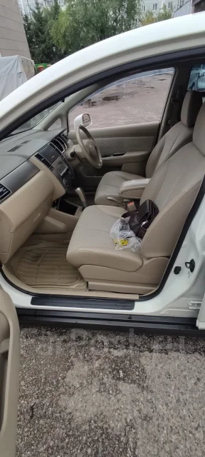 Nissan Tiida. �������, ��������, 1.0 (109��.�.), ������, 106 000����. �� ����