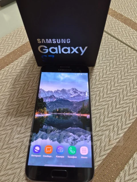 Samsung Galaxy S7. �/�, 32 ��, ������, 3G, 4G LTE, Dual-SIM ����