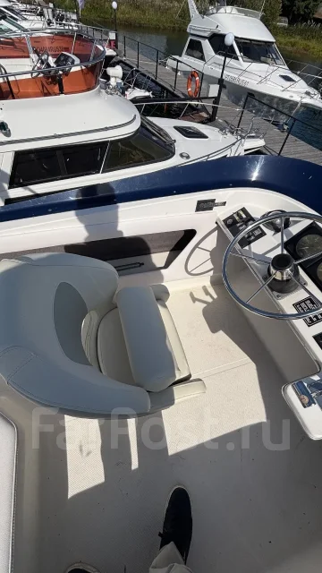 Bayliner. 1997 ���, ����� 9,3��., ��������� ������������, 300��.�., ������ ����