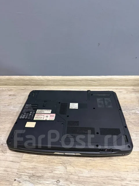 Acer. 15.6", 1,8����, ��� 3072 ��, ���� 83���, WiFi: 1, Bluetooth: 1, ����������� �� 1��. ����