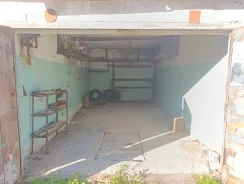 ������ �������������. ����� ����������������� 27, �-� ���, 18��&sup2;, �������������, ������. ����