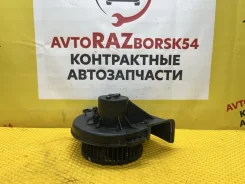 ���������� ����� Volkswagen Polo 2011 6R1819015 MK5 CFN 6R1819015 ����