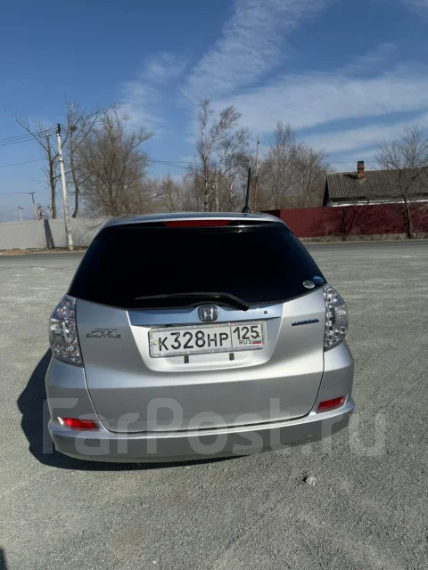 Honda Fit Shuttle. ��������, ��������, 13.0, ������, 300 000����. �� ����