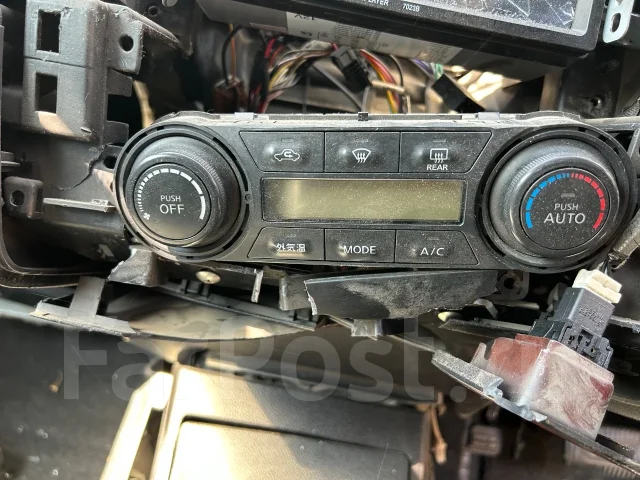 Nissan Tiida. C11, HR15DE ����