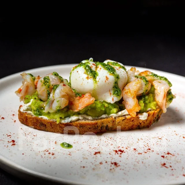 ����� ��������� ����. �� ����������� �.�. �������� 100-����� ������������ 32� ����