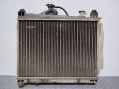 �������� ���������� ��� Toyota BB 1640021070 1640021070 ����