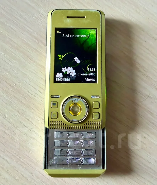 Sony Ericsson S500i. �/� ����