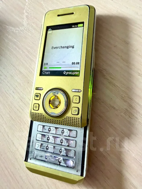 Sony Ericsson S500i. �/� ����