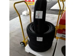 Bridgestone Finessa HB01