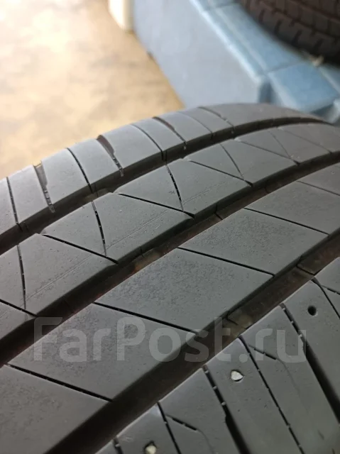 Bridgestone Finessa HB01