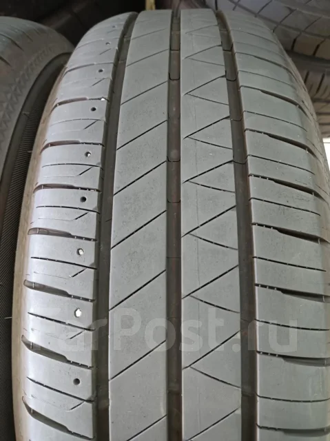 Bridgestone Finessa HB01