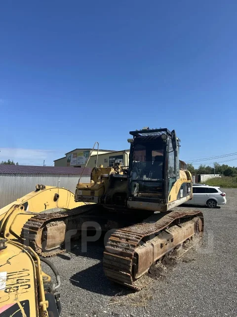 Caterpillar 330 ����