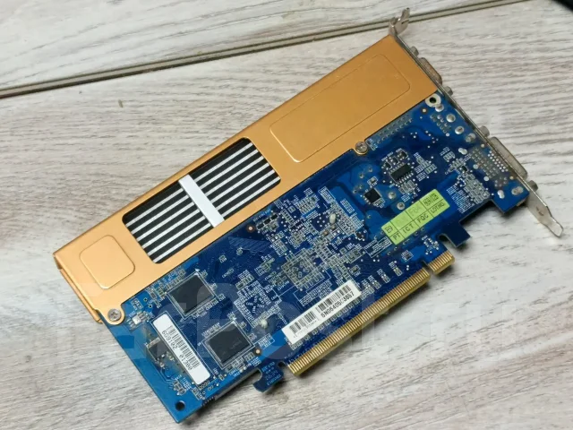 GeForce 7300 GS ����