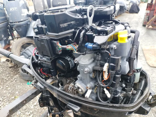 Suzuki. 30��.�., 4-�������, ����������, ���� L (508 ��), 2014 ��� ����