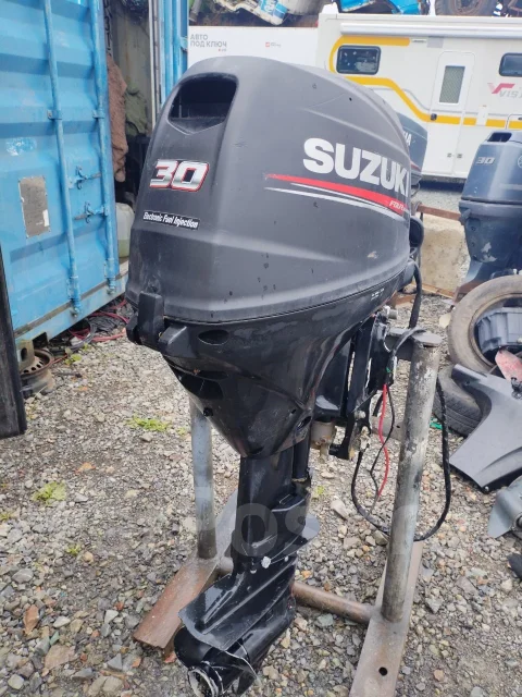 Suzuki. 30��.�., 4-�������, ����������, ���� L (508 ��), 2014 ��� ����