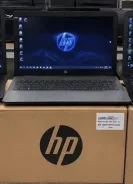 ������� � ���������. 15.6", 2,4����, ��� 8 ��, ���� 256���, WiFi: 1, Bluetooth: 1, ����������� �� 8��. ����