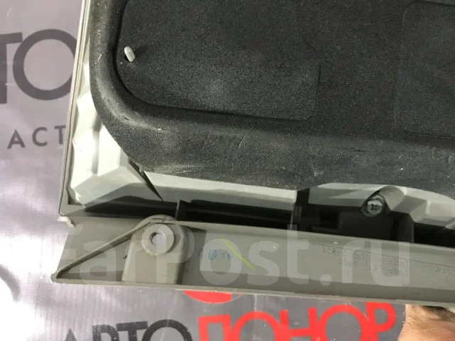 ���� Toyota VOXY NOAH, ����� 28185 ����