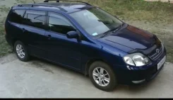 Toyota Corolla Fielder ����