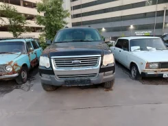 Ford Explorer ����