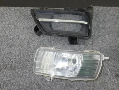 ������ Toyota Vellfire DBA-ANH20W ����� 81220-44100 ����