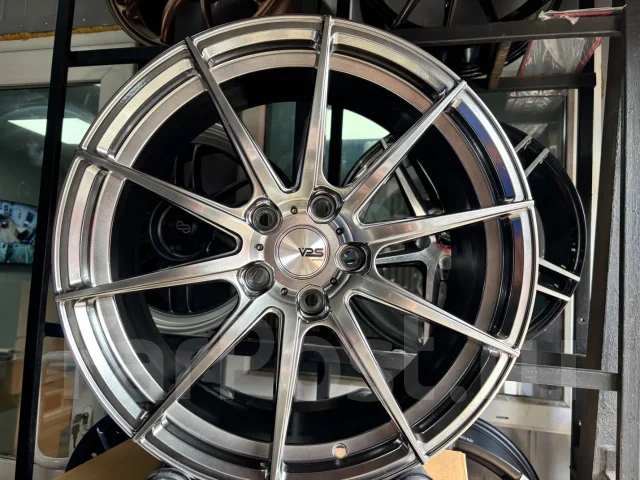 Vossen VPS-307. 8.0x18", 5x114.3, ET35, �� 73,1���. ����