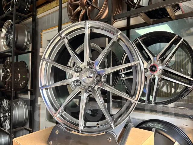 Vossen VPS-307. 8.0x18", 5x114.3, ET35, �� 73,1���. ����
