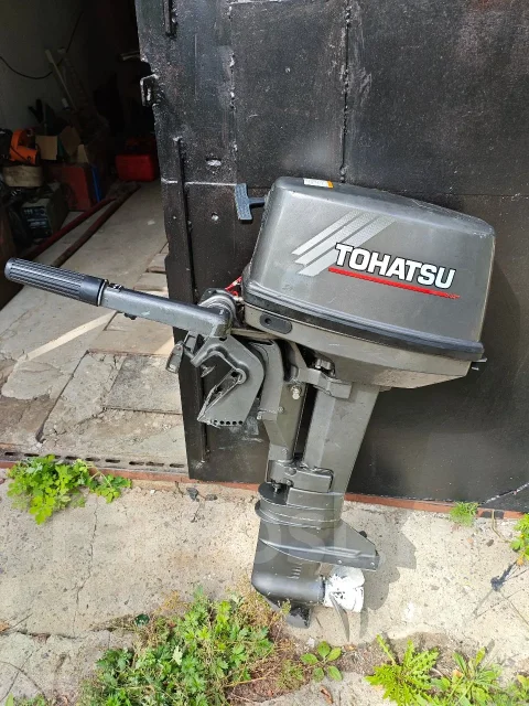 Tohatsu. 9,8��.�., 2-�������, ����������, ���� S (381 ��), 2003 ��� ����