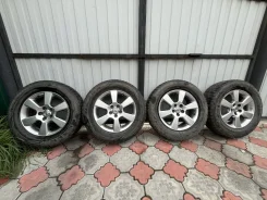 ������ ������ ������ � ����� toyota r17. 7.0x17" 5x114.3 ET35 �� 60,1���. ����