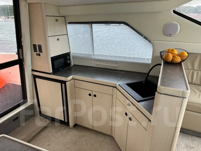 Bayliner. 2006 ���, ����� 11��., ��������� ������������, 520��.�., ������ ����