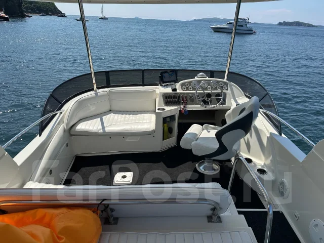 Bayliner. 2006 ���, ����� 11��., ��������� ������������, 520��.�., ������ ����
