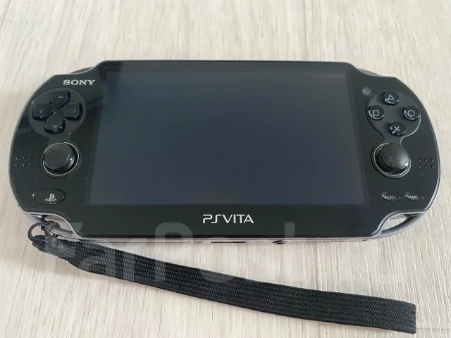 Sony PlayStation Vita ����