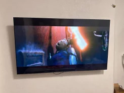 Samsung UE65AU7100. LED ����