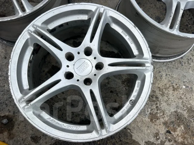 SSR Integral GT1. 8.0/9.0x17", 5x114.3, ET35/38. ��� ����� �� ������������ ����