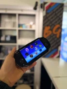 Sony PlayStation Vita ����