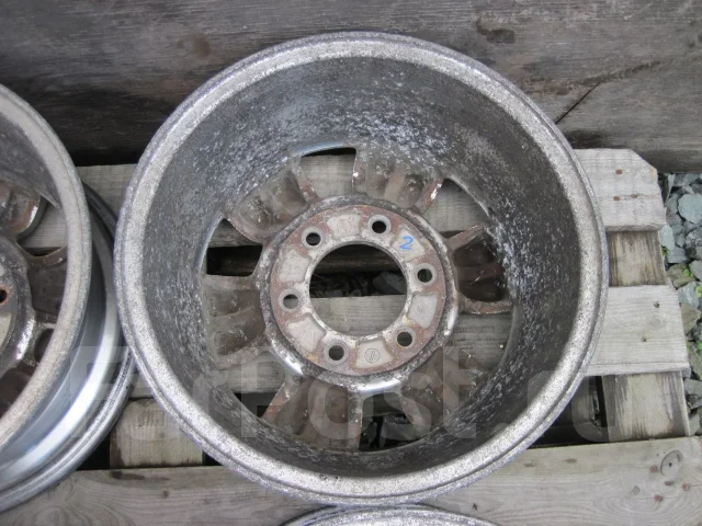 Nissan. 7.0x15", 6x139.7, ET40, �� 100,1���. ����