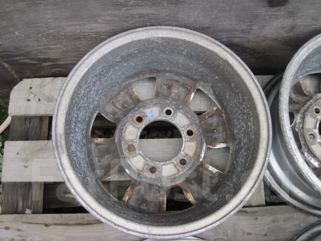 Nissan. 7.0x15", 6x139.7, ET40, �� 100,1���. ����