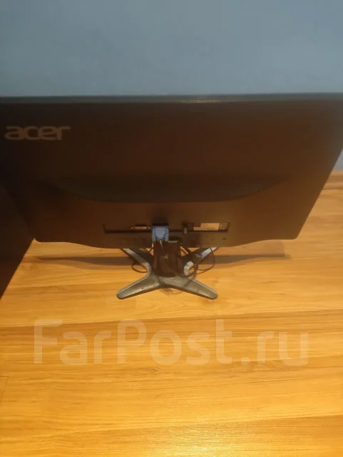 Acer. 23" ����