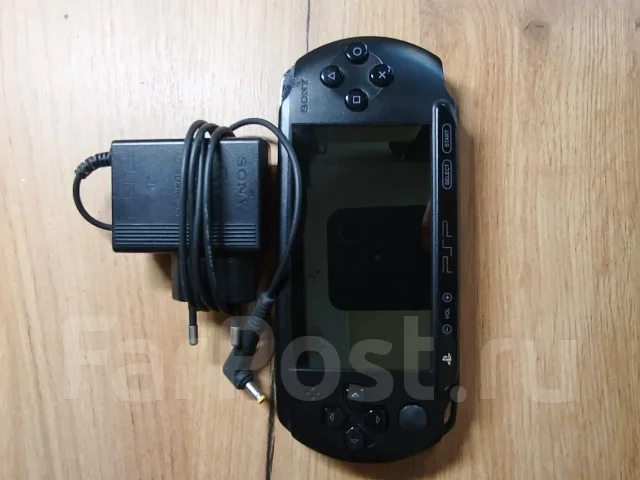 Sony PSP E1008 ����