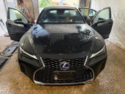 Lexus IS300h ����