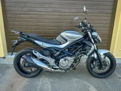 Suzuki SFV 400 Gladius