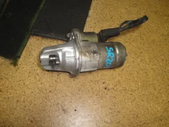 ������� Nissan Rnessa, Liberty, Avenir ����