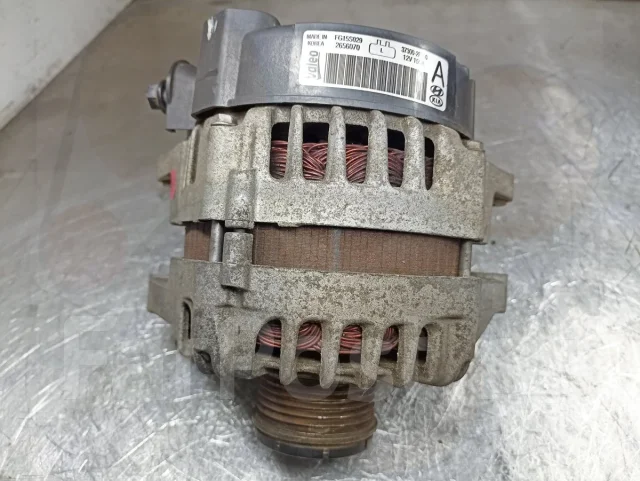 ��������� Hyundai 373002F000 D4HB 373002F000 ����
