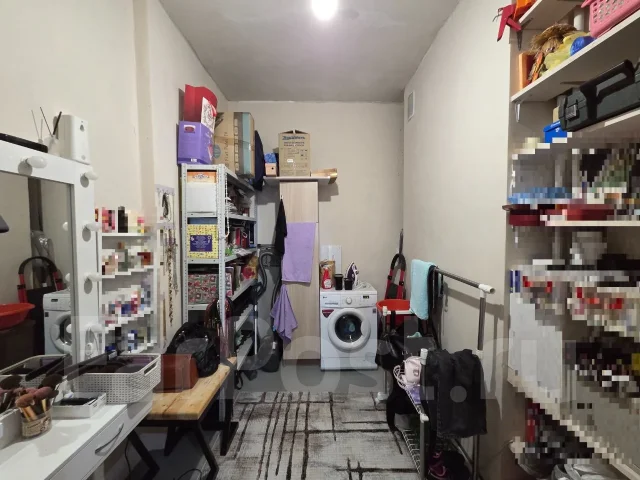 4-���������, ����� ������� 10. ������ �����, ���������, 97,2���.��., 19/20 ���� ����