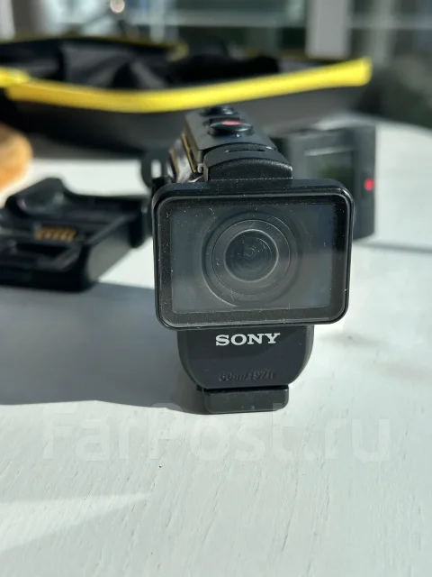 Sony HDR-AS300. 8 - 8.9 ��, � ���������� ����