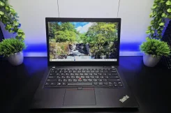 Acer. 15.6", 2,4����, ��� 12 ��, ���� 256���, WiFi: 1, Bluetooth: 1, ����������� �� 8��. ����